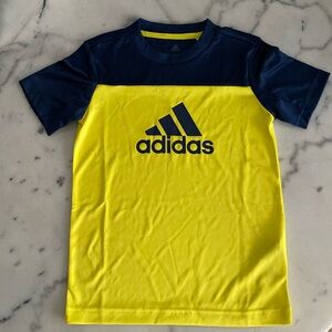 Adidas kids Aeroready t shirt Size 7-8